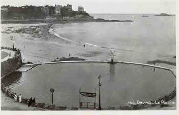 The swiiming pool at Dinard.